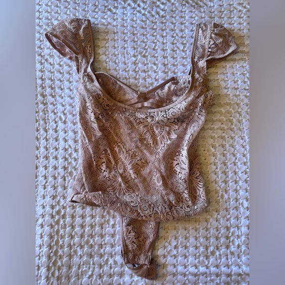 Victoria's Secret Other - Victoria’s Secret Lace Bodysuit XS Nude Blush Sheer Lace Flutter Sleeve Lingerie